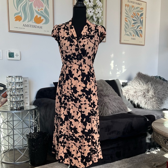 Urban Outfitters Dresses & Skirts - Urban Outfitters Black and Tan Floral Midi Dress